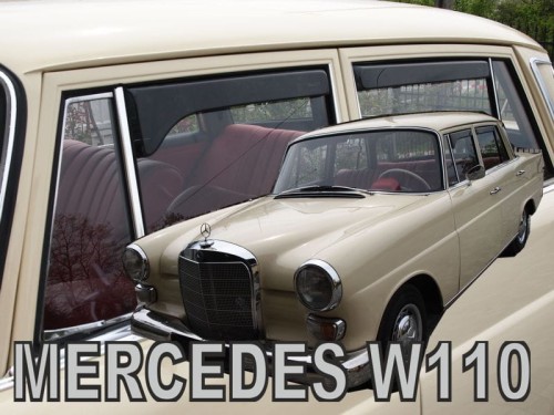 MERC W110 TYŁ.jpg